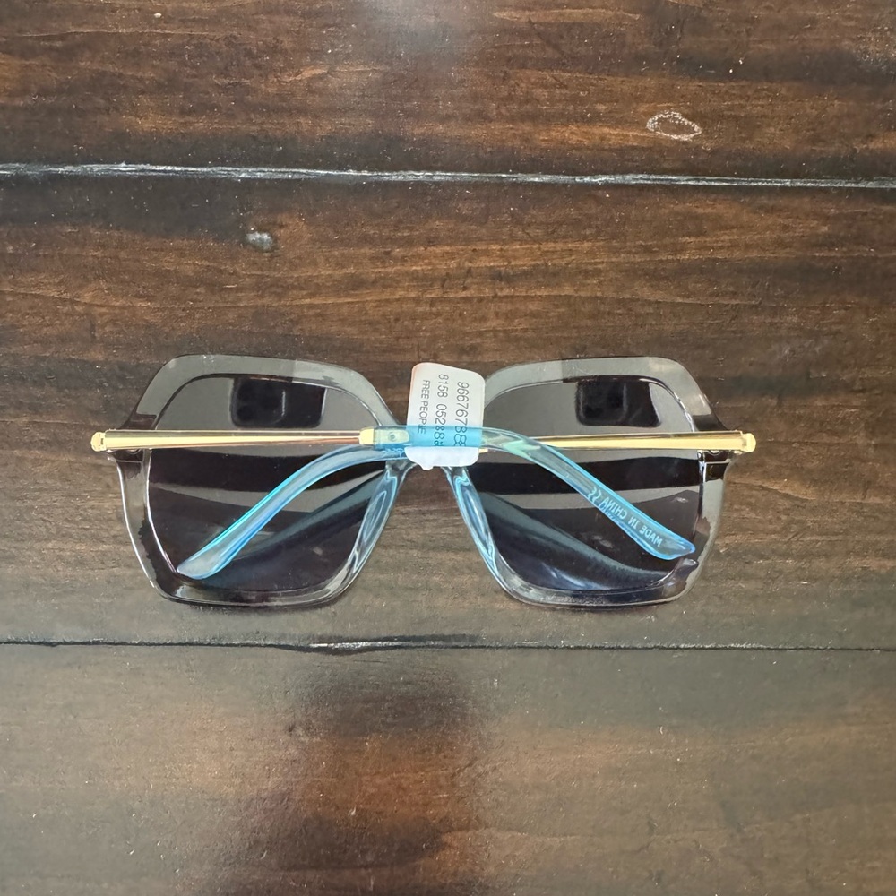 Free People polly Oversized square Sunglasses - Picture 14 of 14